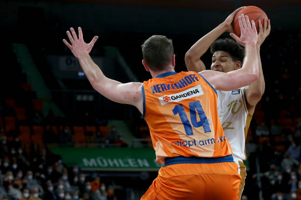 这些案例与 这些案例与